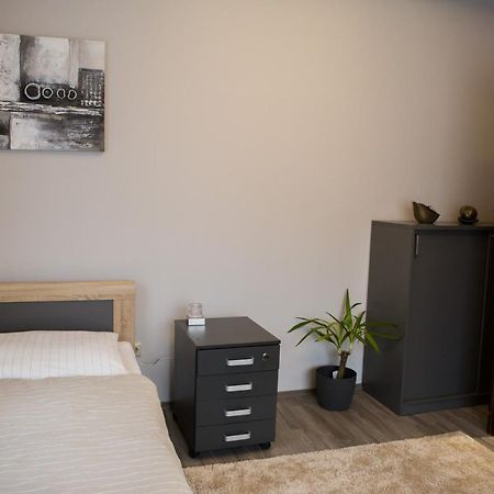 솜버트헤이 Kikelet Apartman 아파트 외부 사진