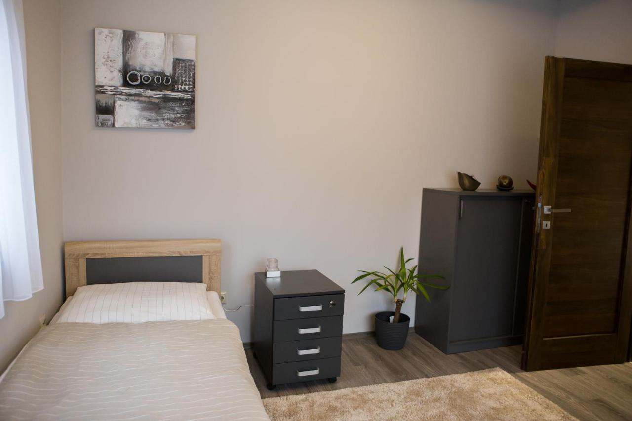 솜버트헤이 Kikelet Apartman 아파트 외부 사진
